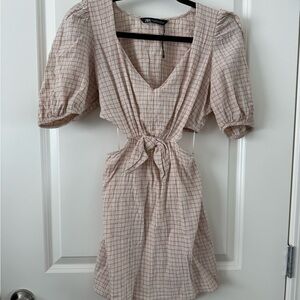Zara Checkered V-Neck Mini Dress in Cream and Pink